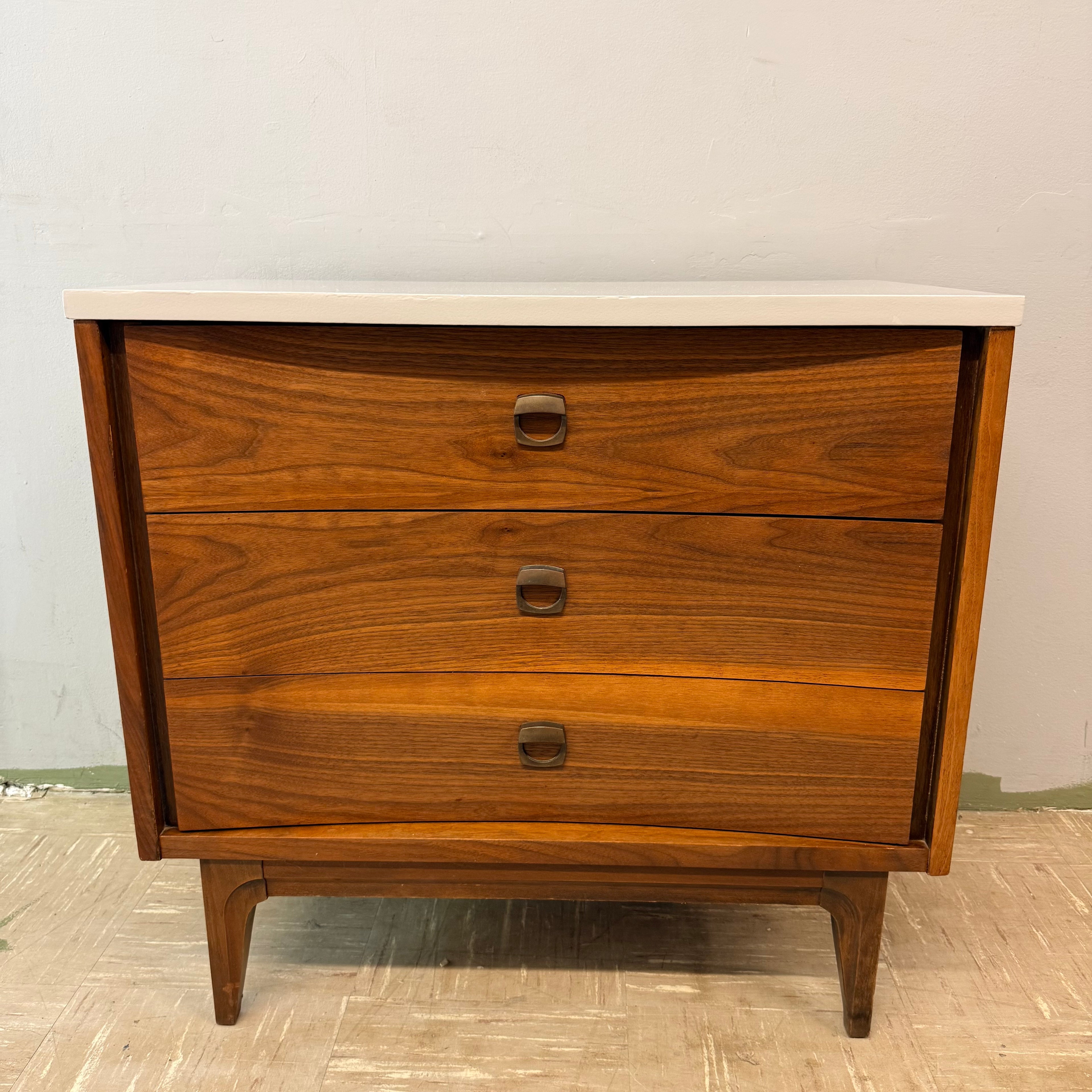 vintage 3 drawer dresser Vintage Johnson Carper 3 Drawer Dresser