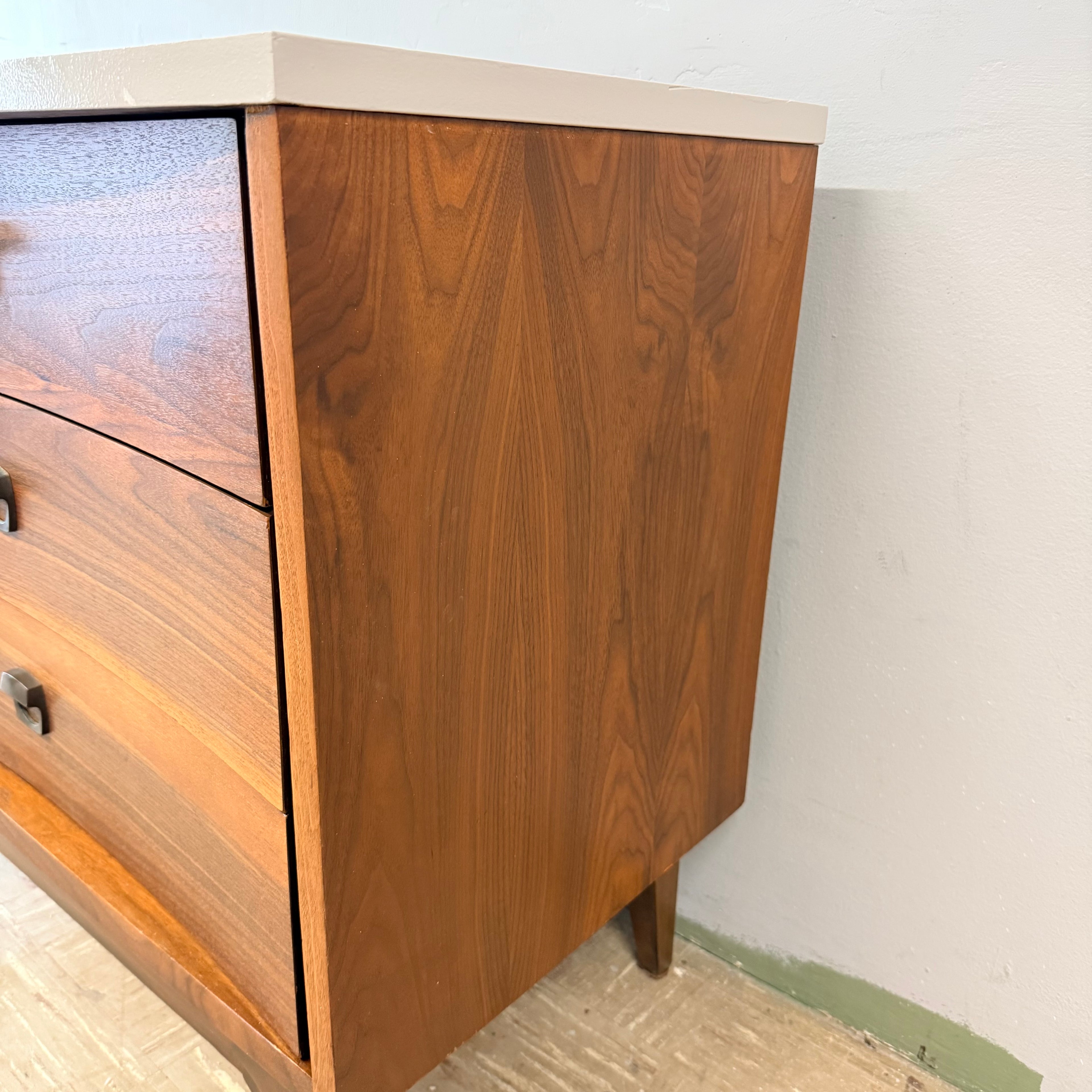 Vintage Johnson Carper 3 Drawer Dresser