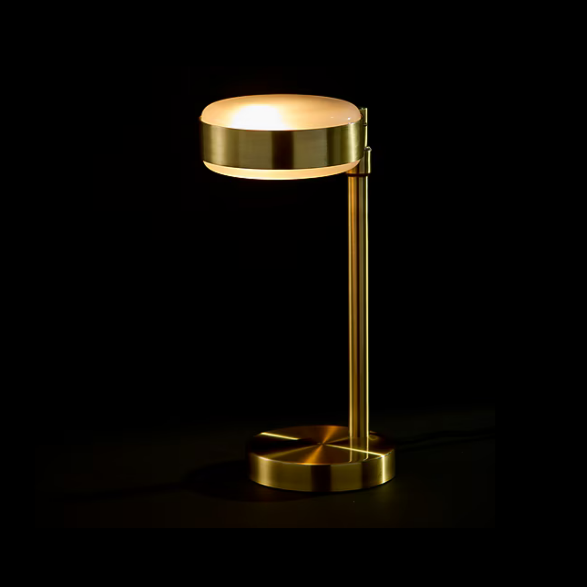 Lin Brass Table Lamp