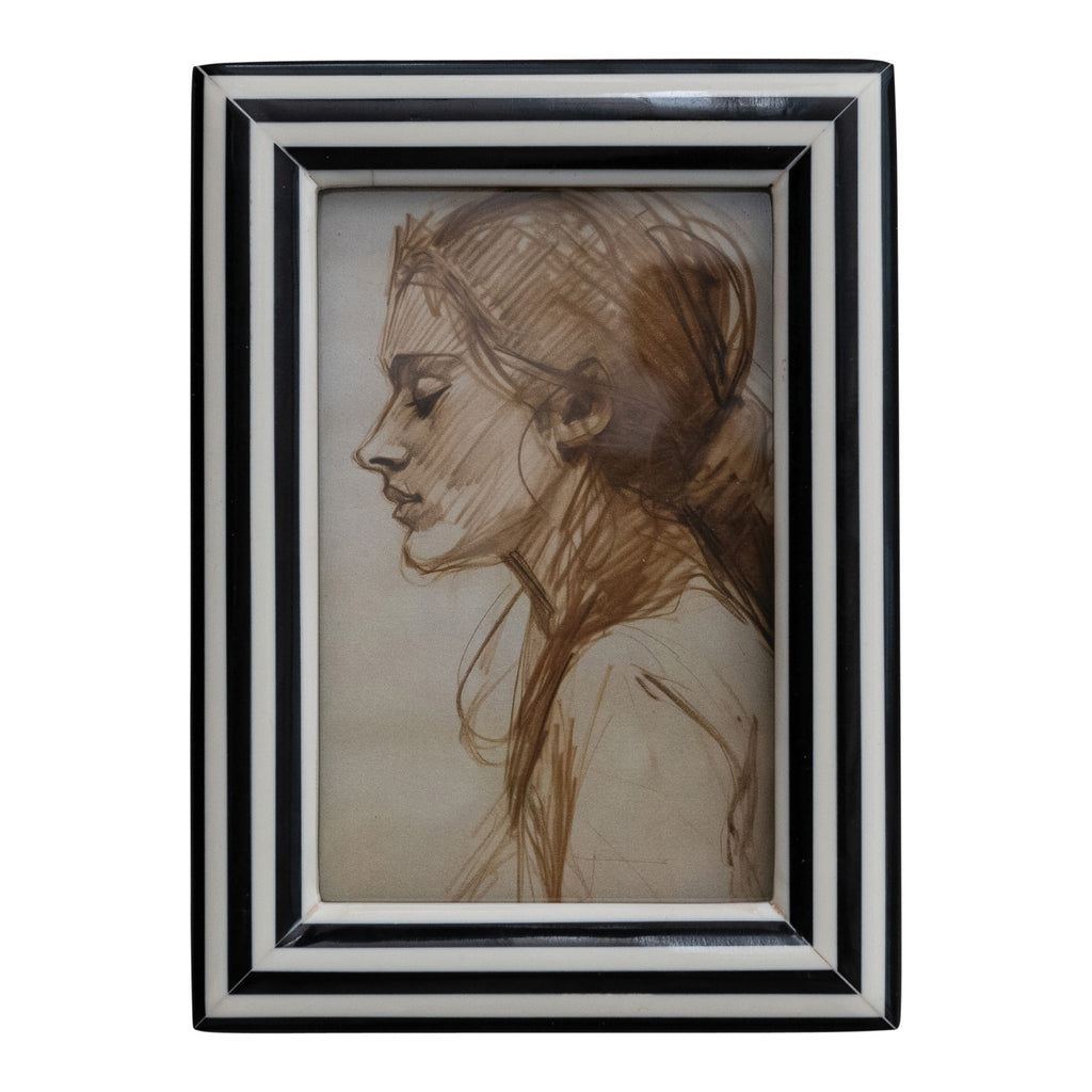 Black & White Frame